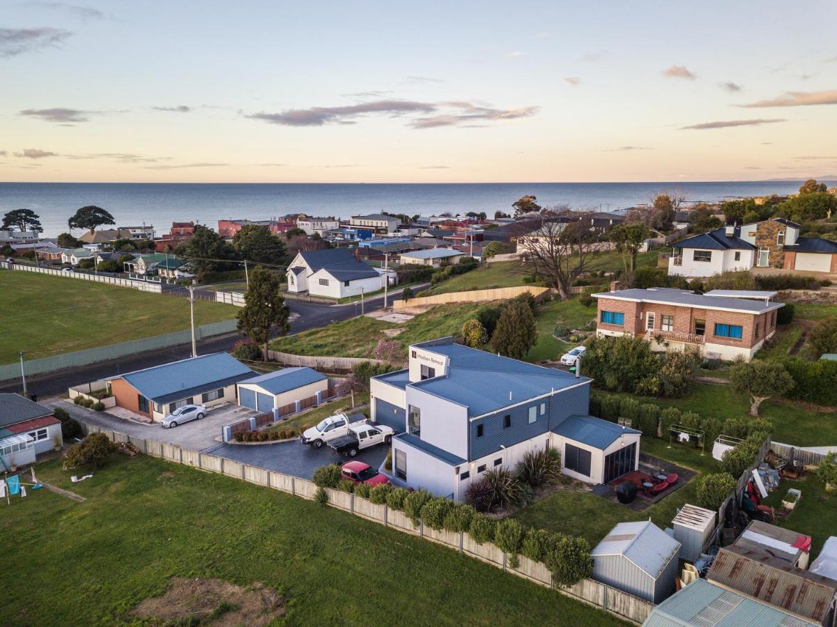 Madsen Retreat Hotel Penguin Exterior foto